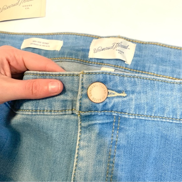 Universal Thread Jeans Womens Plus Size 22W High Rose Skinny Light Blue NWT - Picture 3 of 16